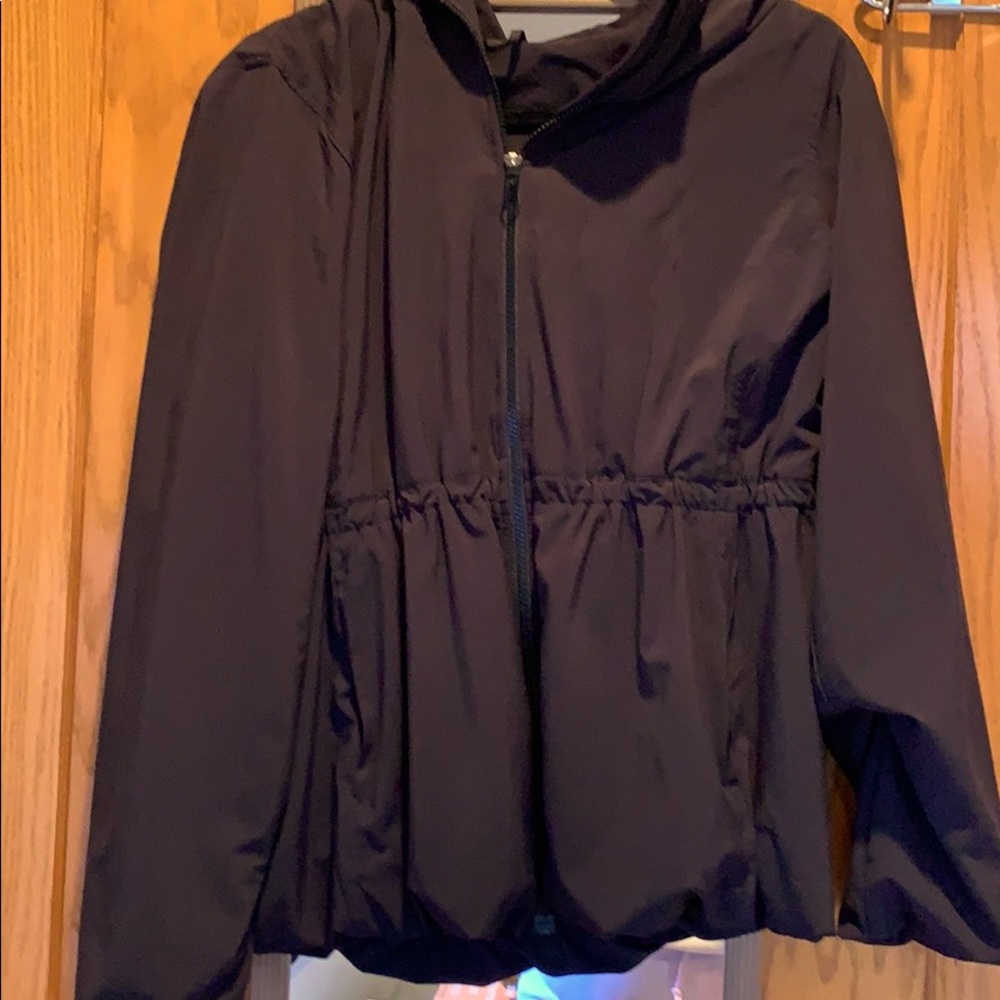 Lululemon Women’s light jacket